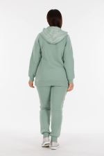 THREE YARN  TRACKSUIT