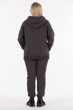 THREE YARN  TRACKSUIT