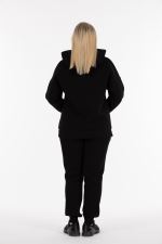 THREE YARN  TRACKSUIT