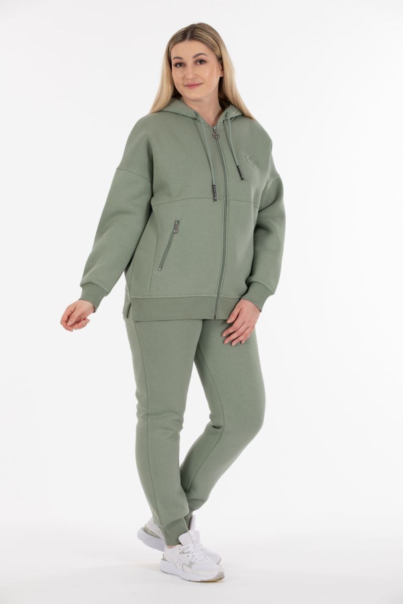 THREE YARN  TRACKSUIT