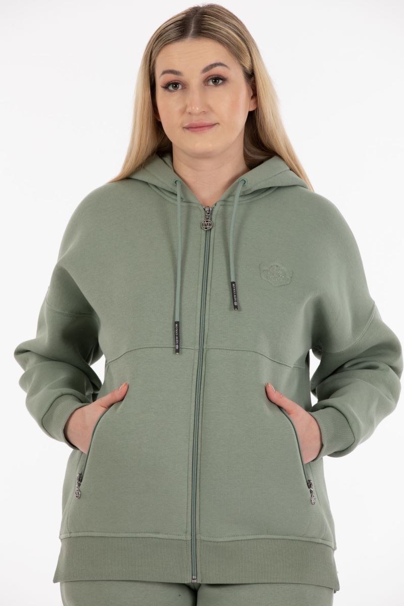 THREE YARN  TRACKSUIT