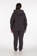 THREE YARN  TRACKSUIT