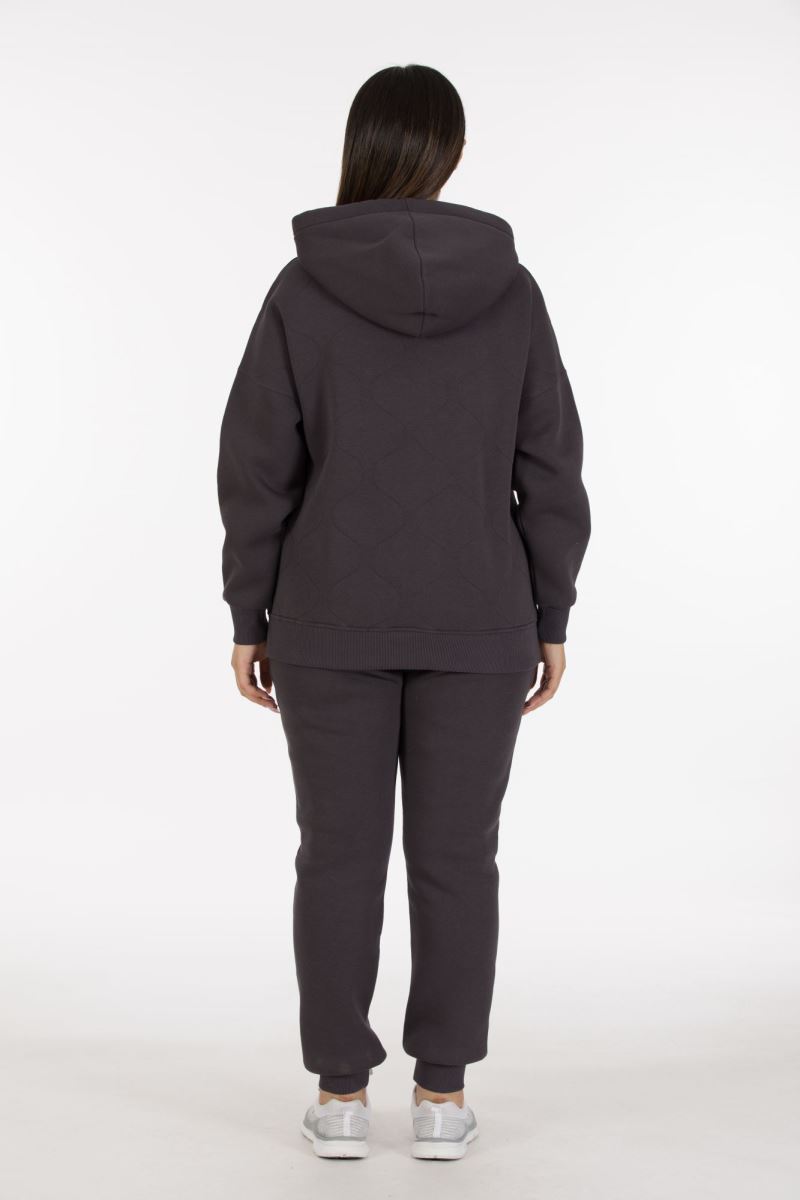 THREE YARN  TRACKSUIT