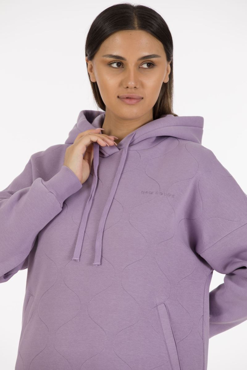 THREE YARN  TRACKSUIT