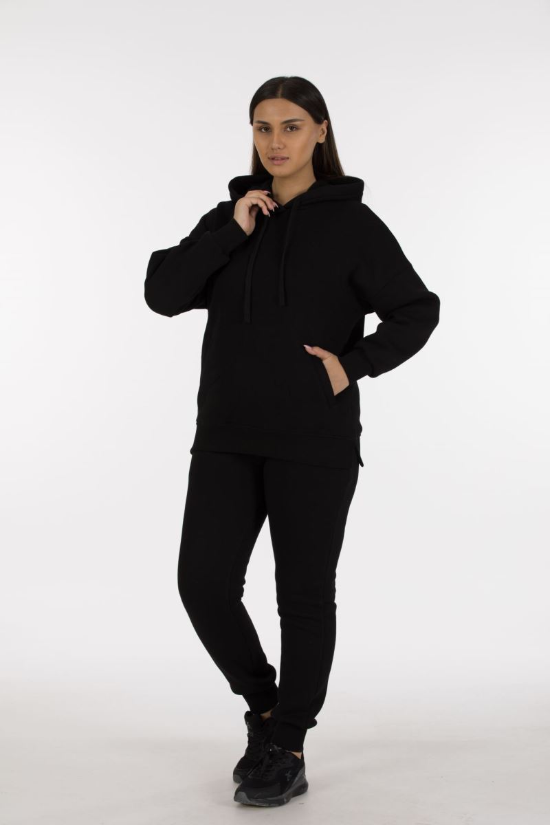 THREE YARN  TRACKSUIT