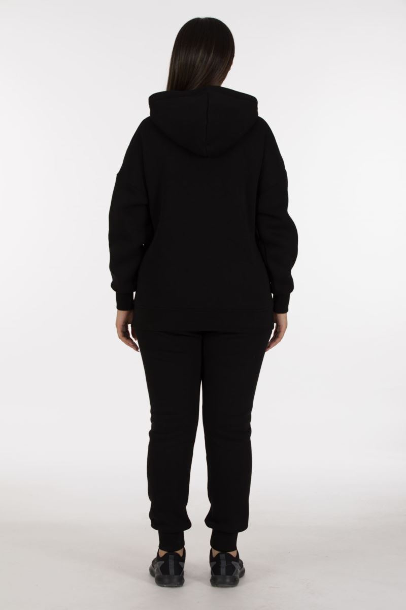 THREE YARN  TRACKSUIT