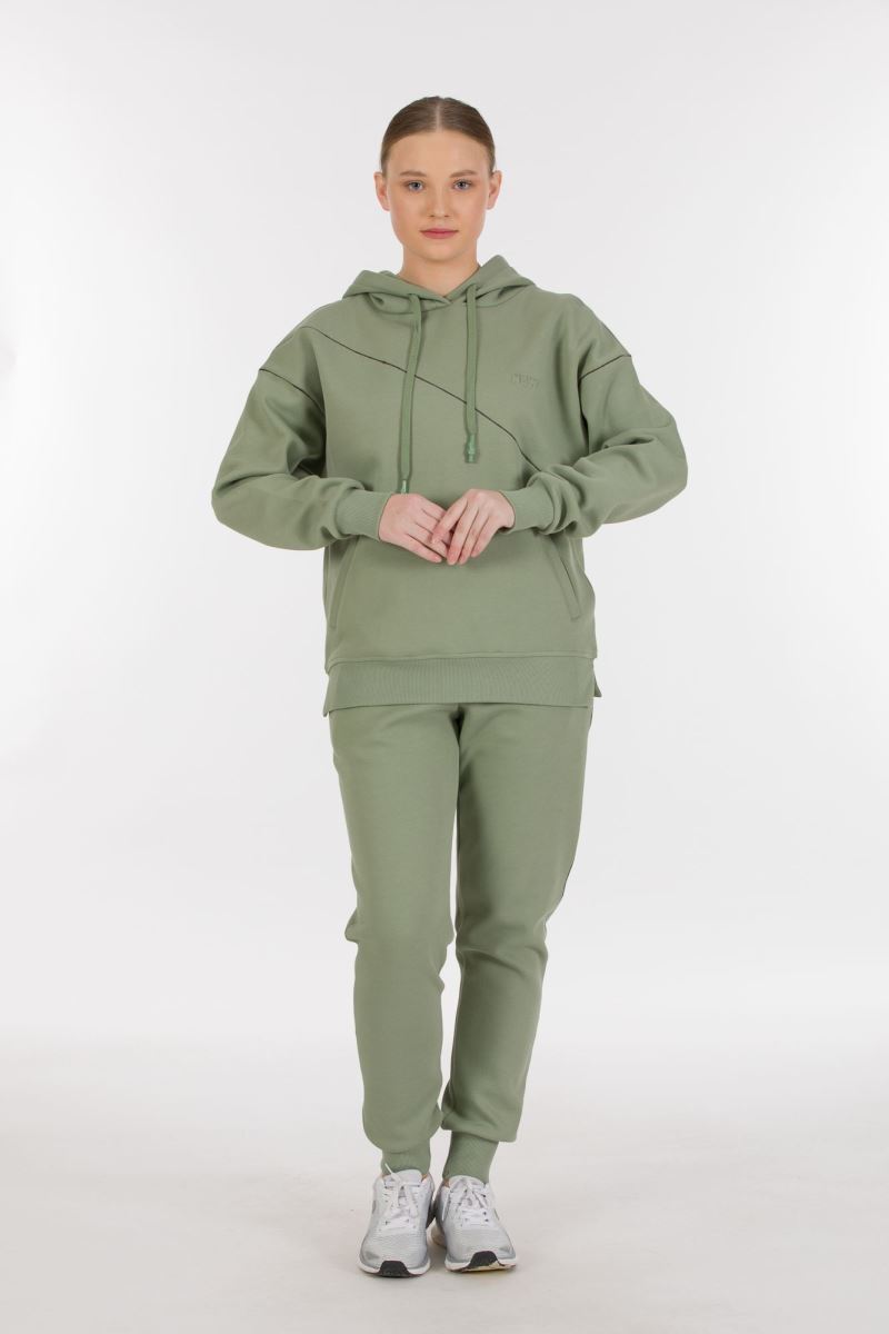 Lacoste Tracksuit Set 0