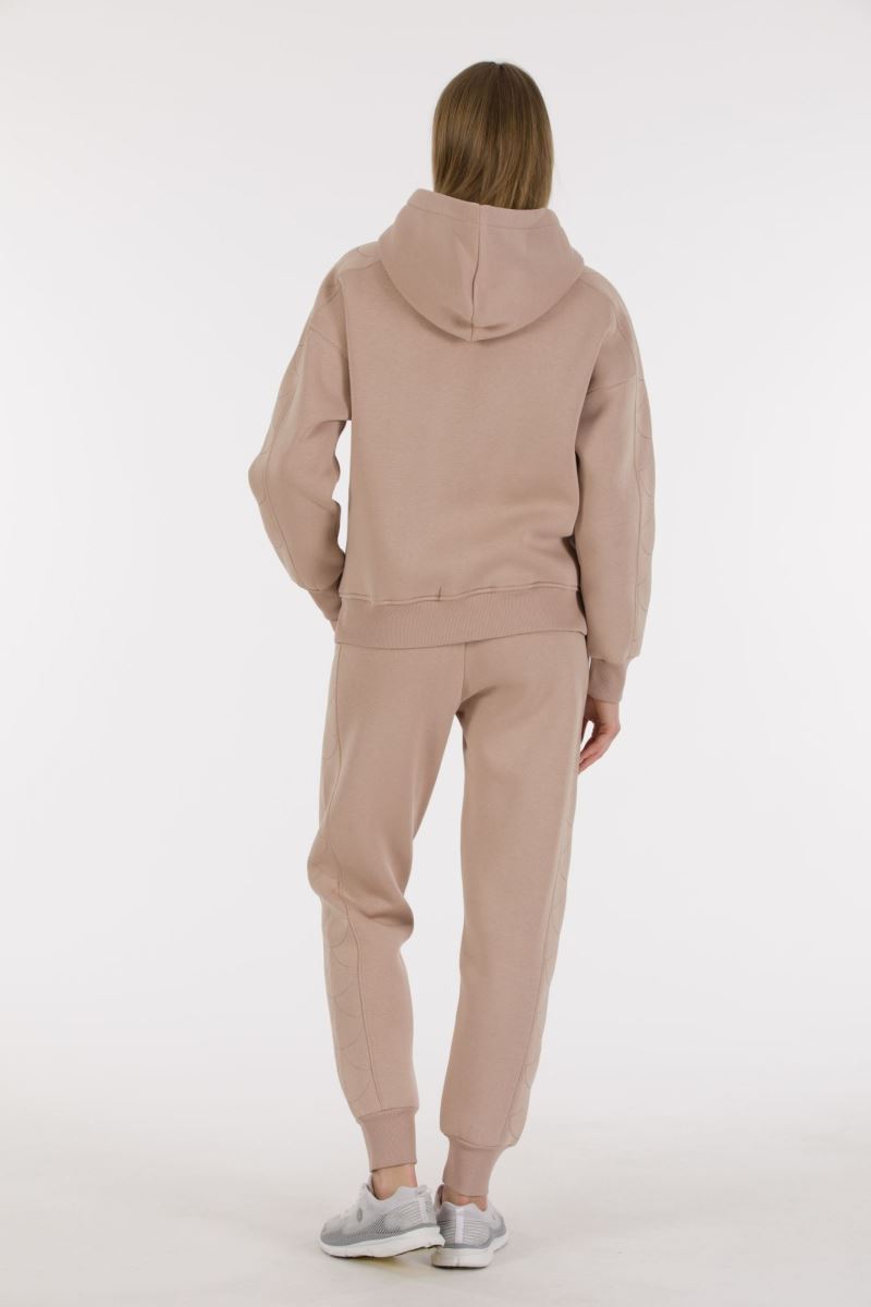THREE YARN  TRACKSUIT