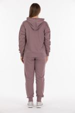 THREE YARN TRACKSUIT