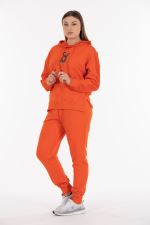 THREE YARN TRACKSUIT