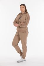 THREE YARN TRACKSUIT