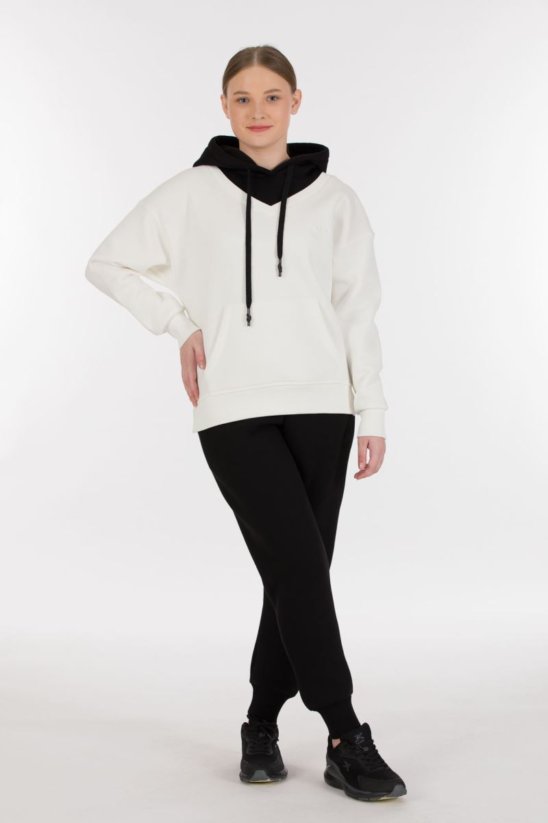 Three Yarn  Tracksuit 0