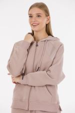 THREE YARN  TRACKSUIT