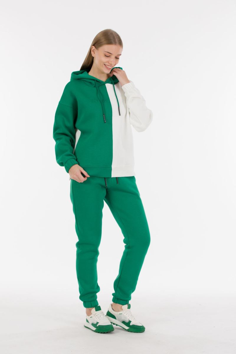 Three Yarn  Tracksuit 0