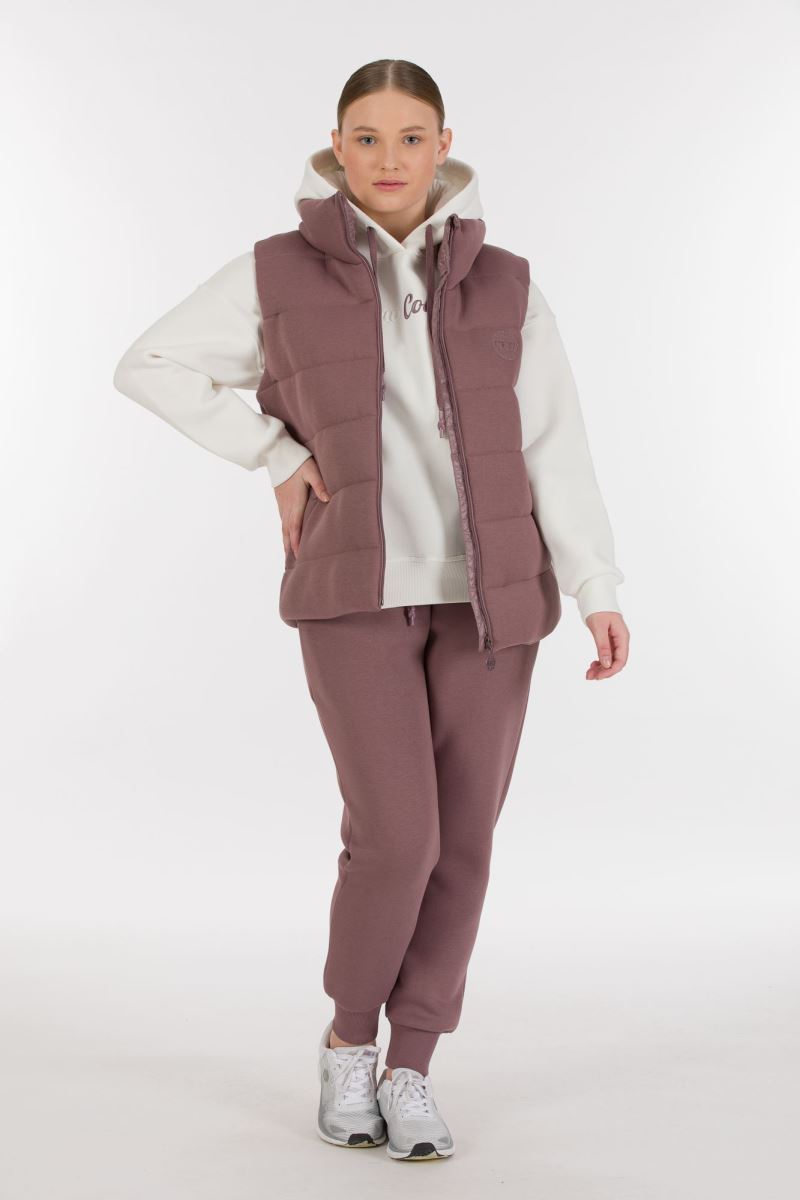 THREE YARN  TRACKSUIT