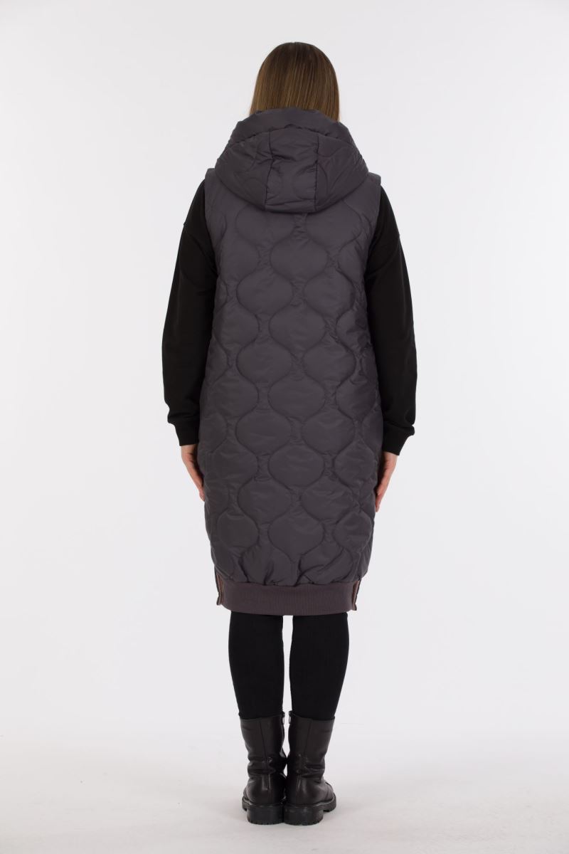 QUILTED VEST