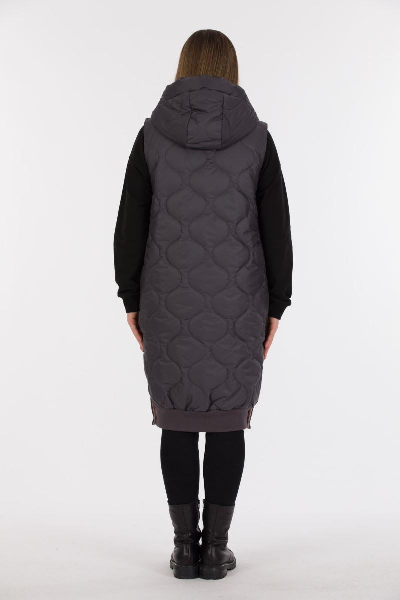QUILTED VEST